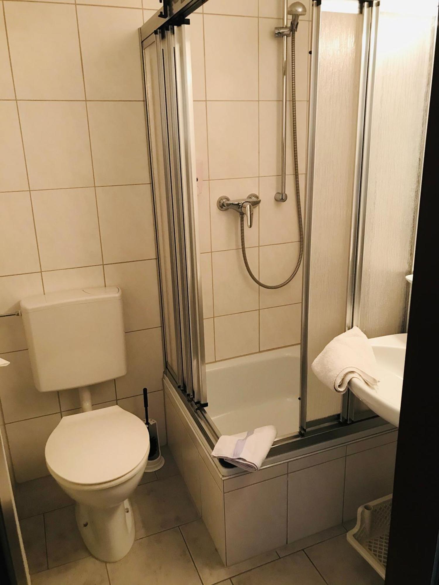 Hotel Fuerstenhof Fussen Bagian luar foto